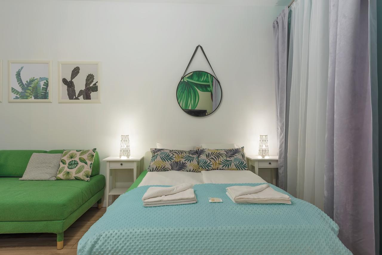 Around Market Square Apartments 크라쿠프 외부 사진