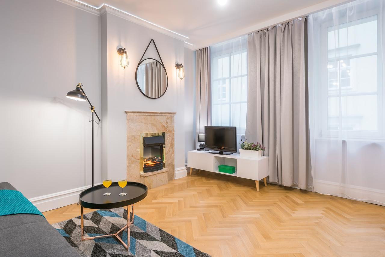 Around Market Square Apartments 크라쿠프 외부 사진