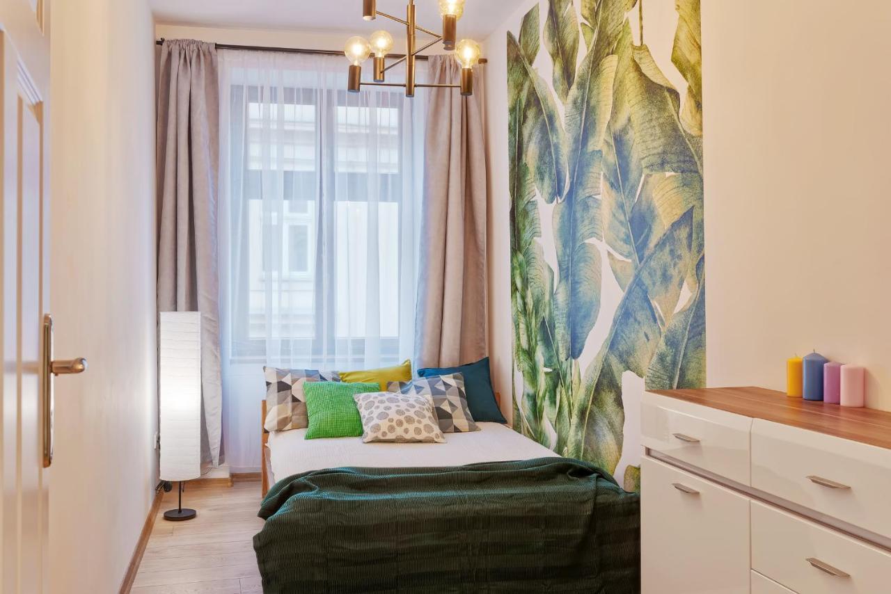 Around Market Square Apartments 크라쿠프 외부 사진